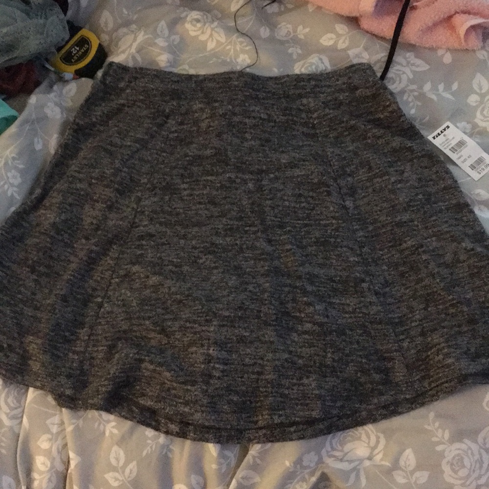 gray jersey a line skirt!